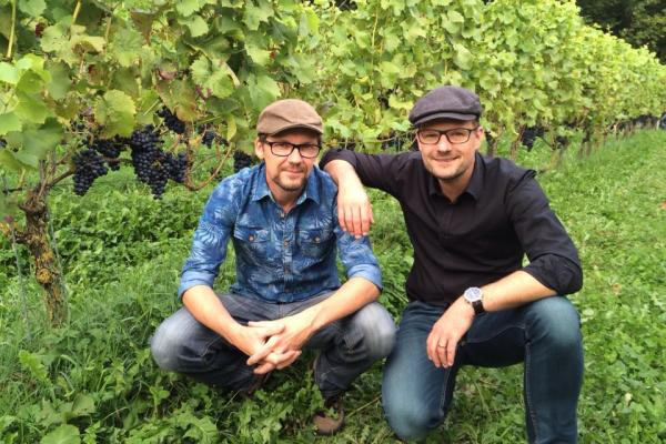 Live Poets Society bij wijngaard